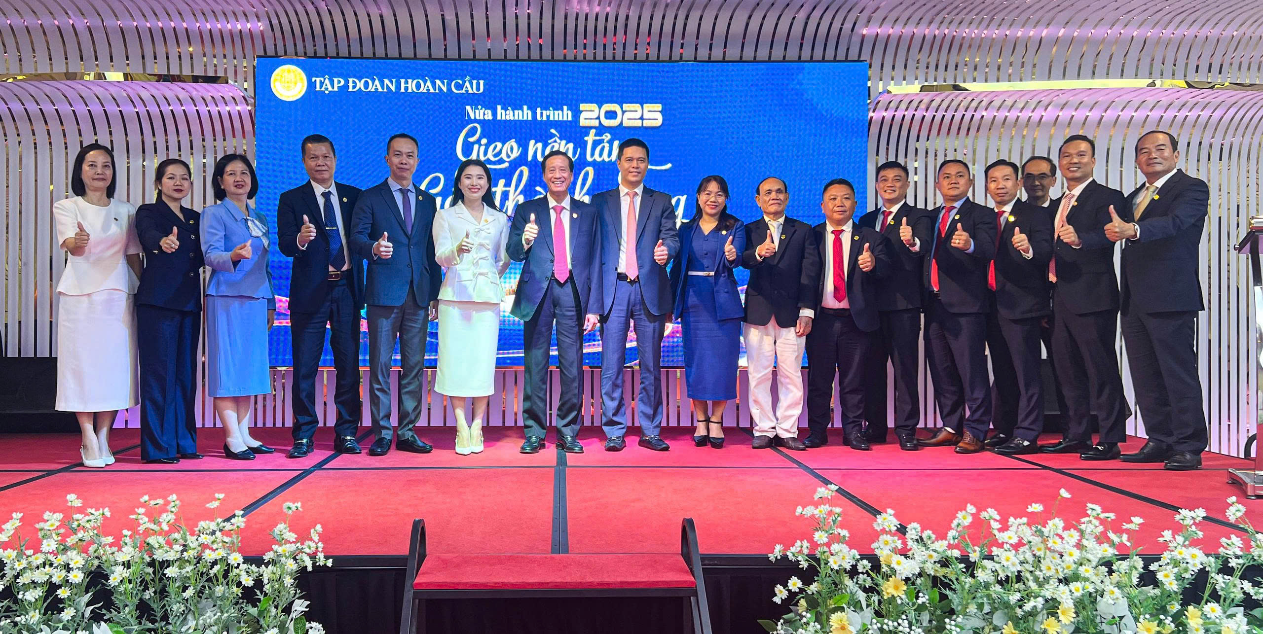 TẬP ĐOÀN HOÀN CẦU KHU VỰC KHÁNH HÒA SƠ KẾT 6 THÁNG ĐẦU NĂM 2025